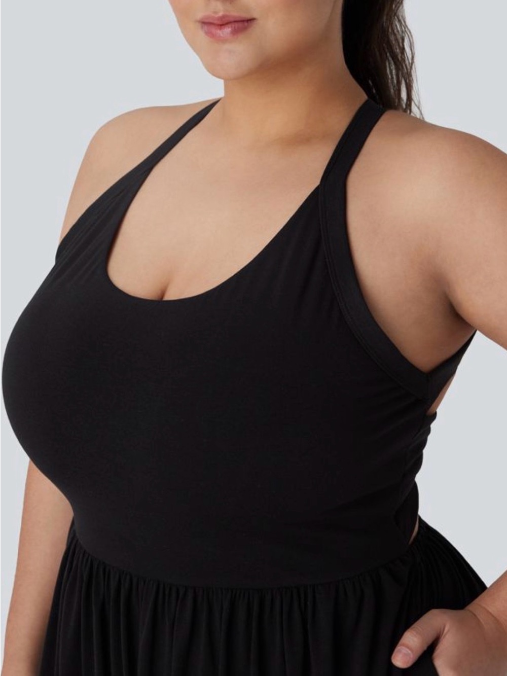 Plus-Size Black Sleeveless Jumpsuit with Open Back - Picture 5 of 9